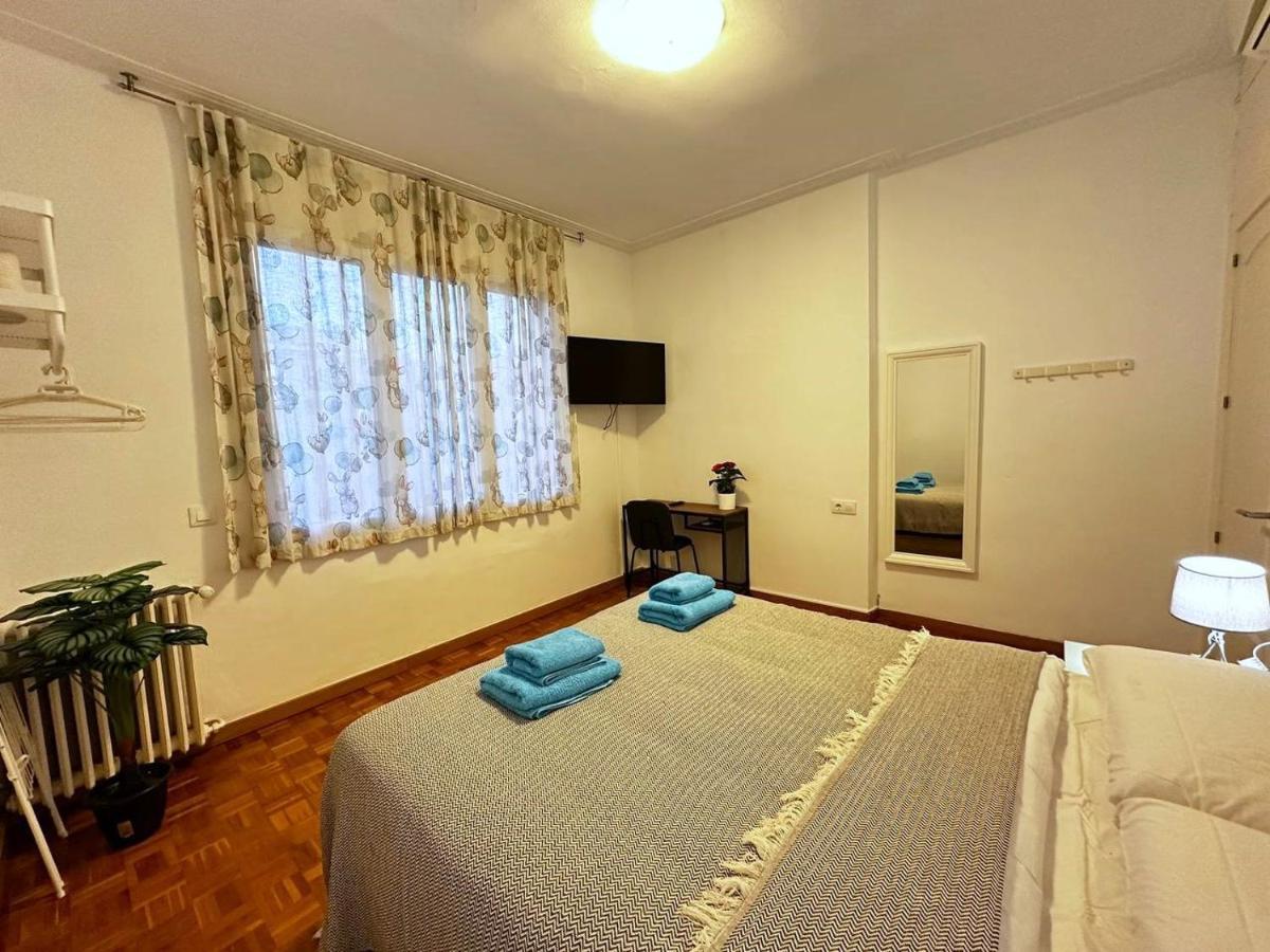 Rooms Nuevo Roger Barcelona Exterior photo